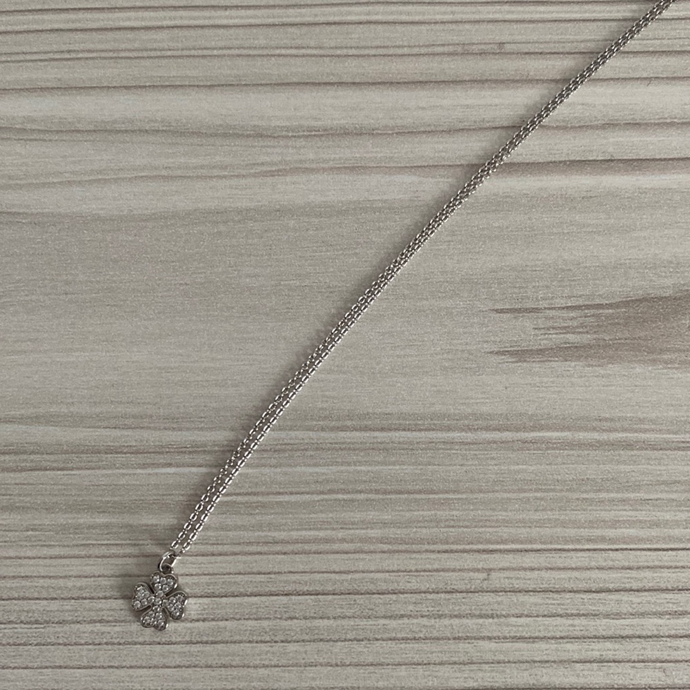 Silver shamrock necklace